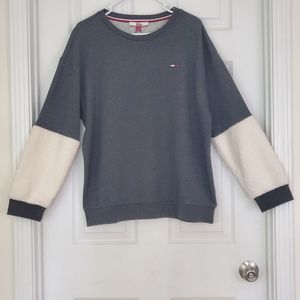 Tommy Hilfiger Sherpa Sleeves Sweatshirt